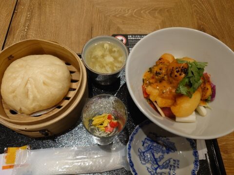 梅田での食事の写真