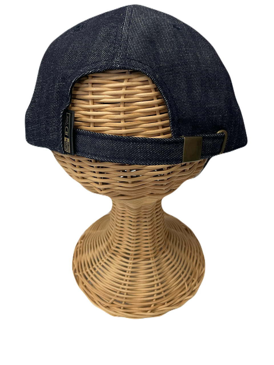 CAP(つばヒョウ柄）の写真